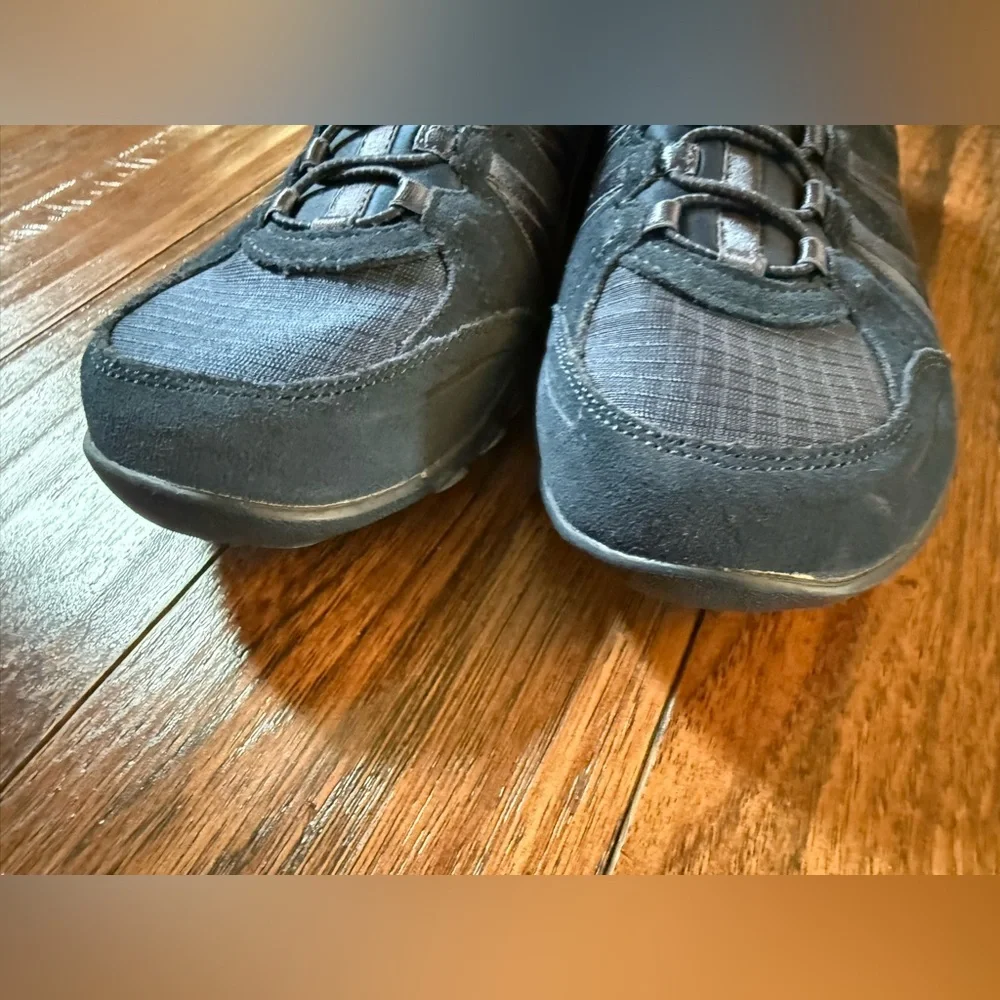 Skechers excellent
